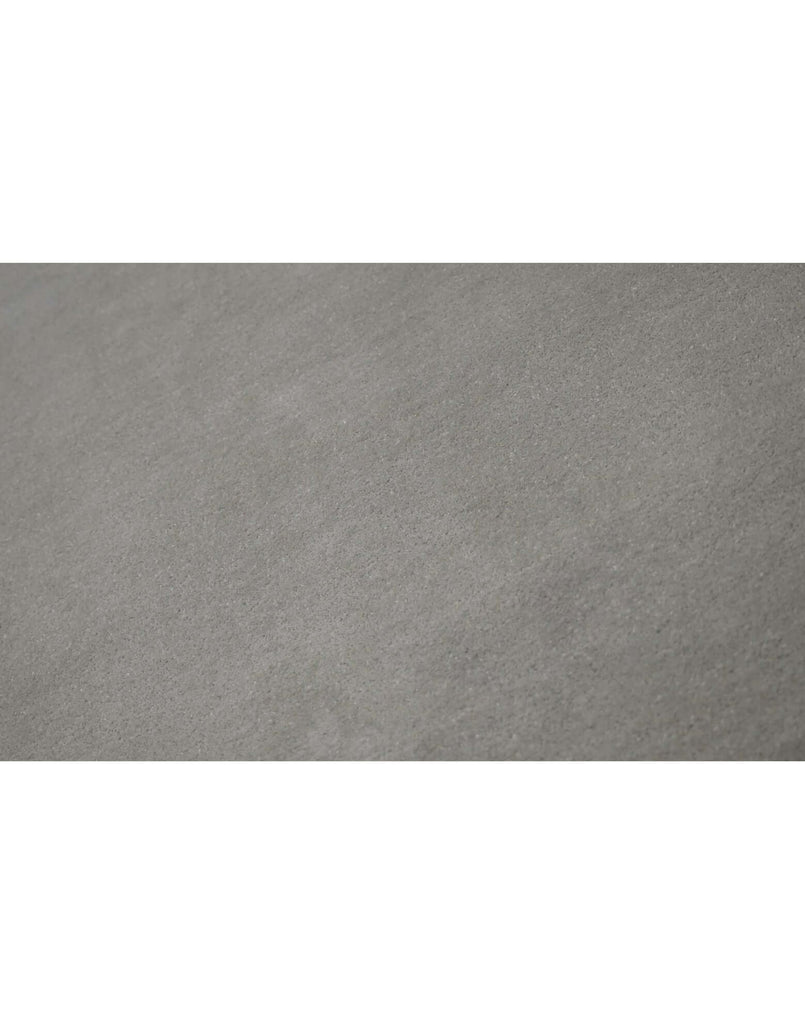 I C O N - S I L V E R luxury handmade rug by Cherom in premium New Zealand wool.