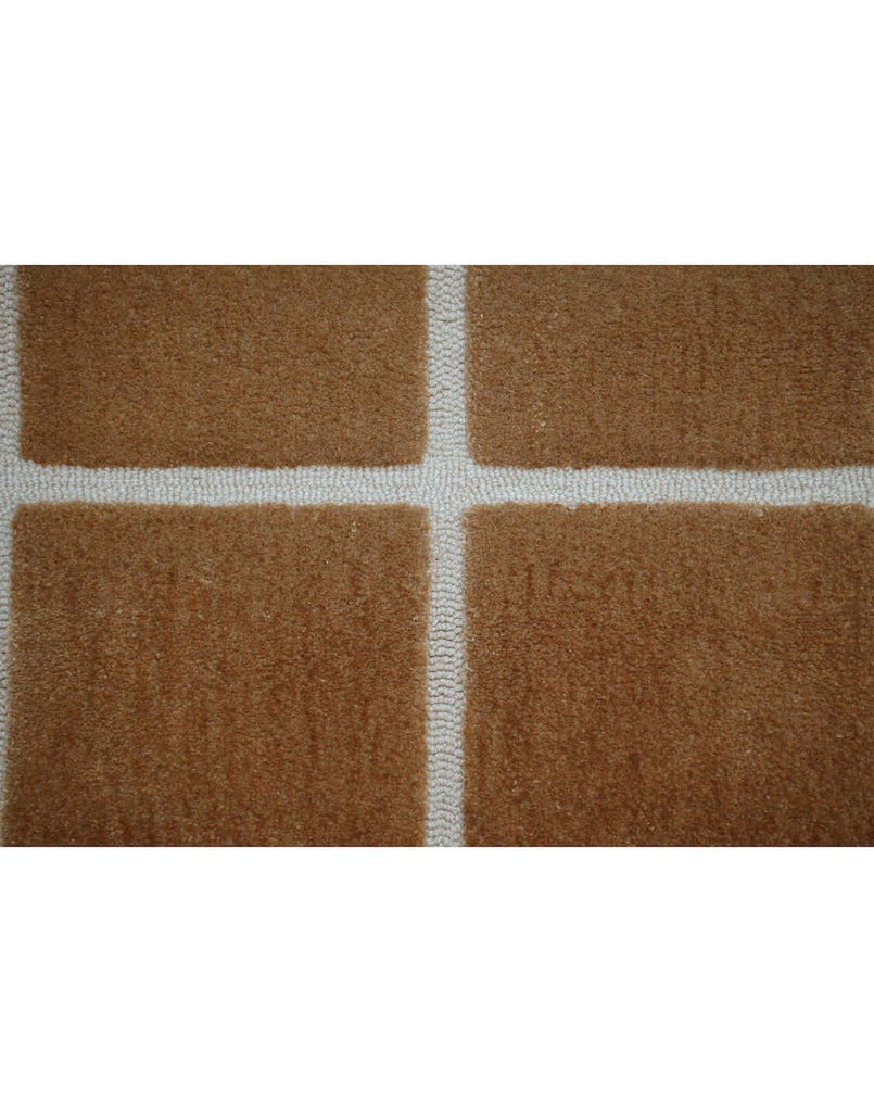 F A D E luxury modern rug by Cherom - a stunning contemporary rug with an ombré effect in shades of beige and brown.