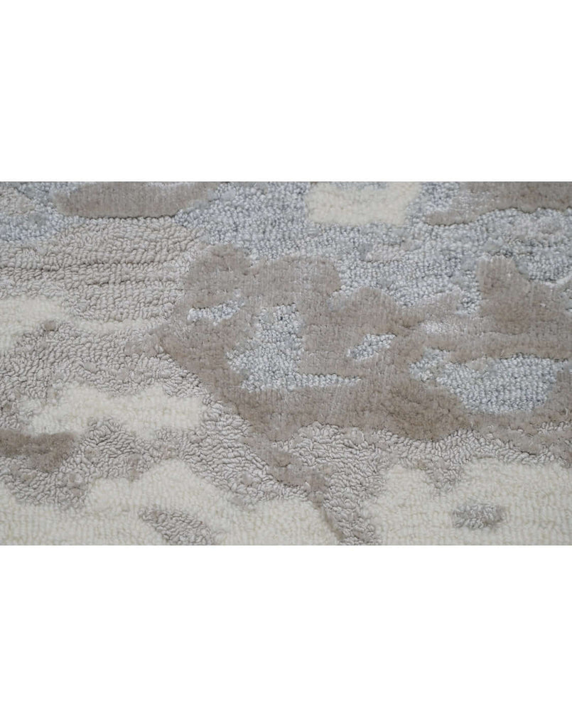 F R O S T luxury modern rug by Cherom - a contemporary rug design showcasing a serene blend of colors.