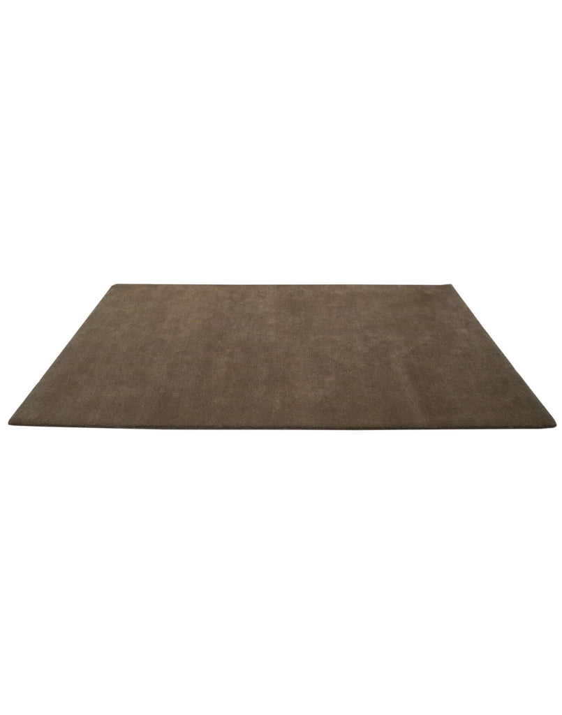 I C O N - T R U F F L E classic rug in a luxurious brown color, made from 100% New Zealand wool.